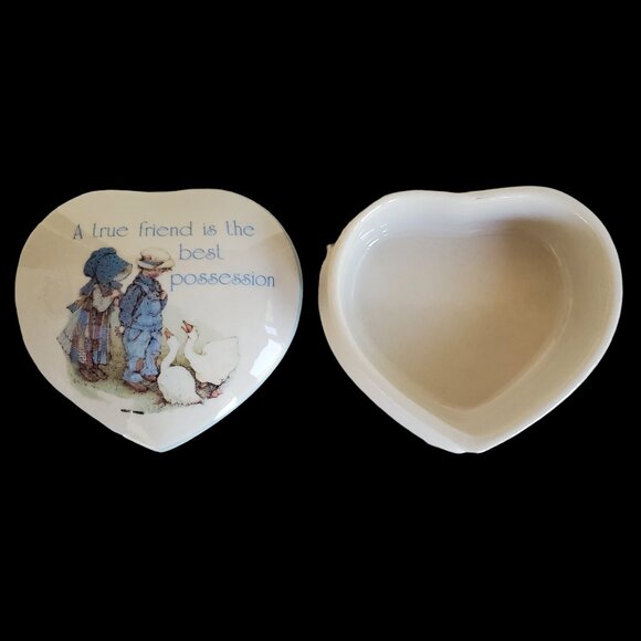 Vintage Holly Hobbie Trinket Box Blue Girl Heart Shaped Stoneware Japan 1978 - Picture 2 of 7